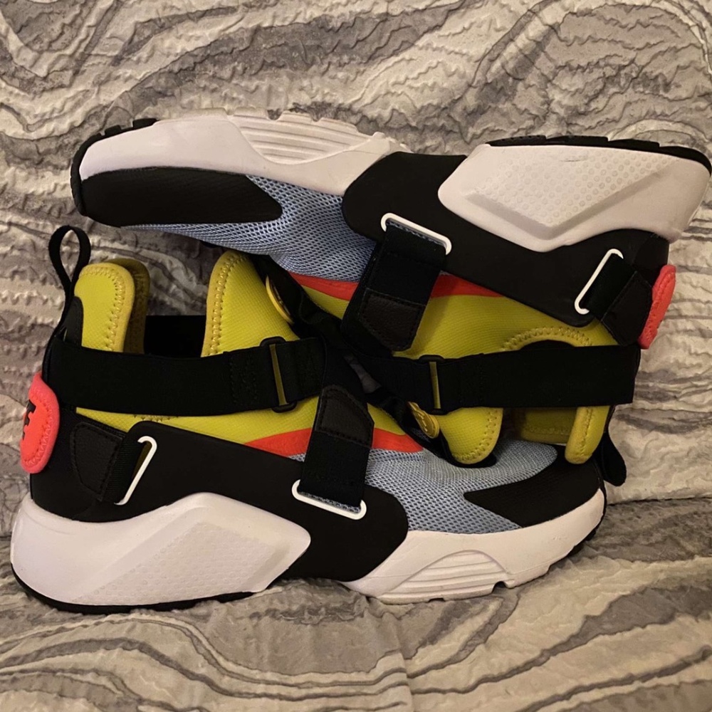 Nike Colorfull Sneakers With Straps